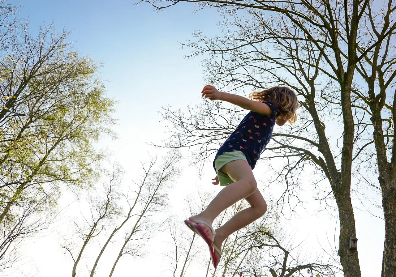 Udforsk BERGs kollektion af firkantede trampoliner